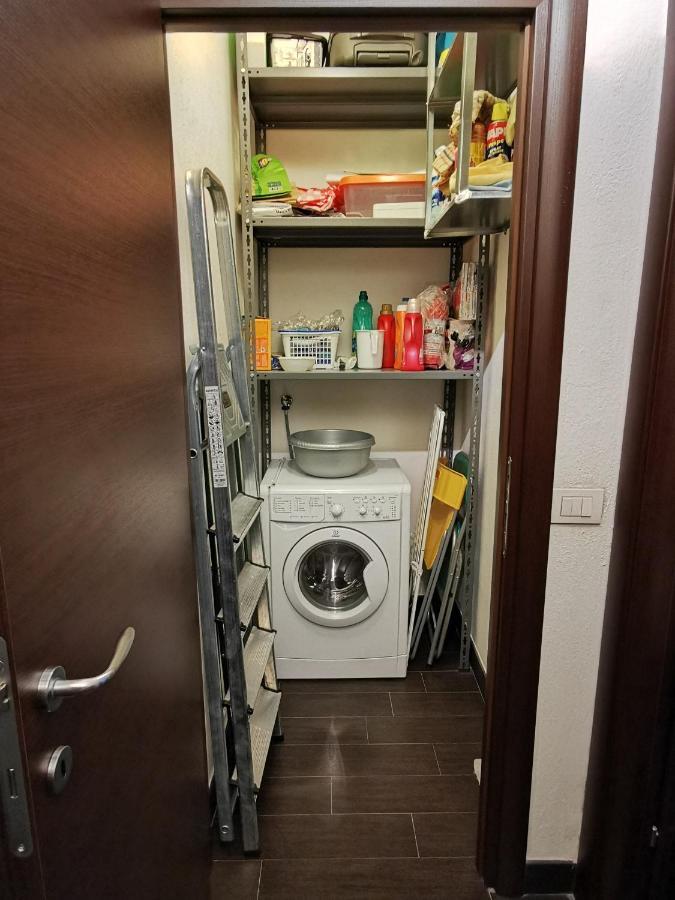 Casa Virginia Apartment Milan Bagian luar foto