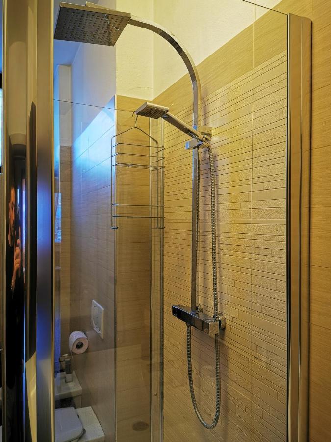 Casa Virginia Apartment Milan Bagian luar foto